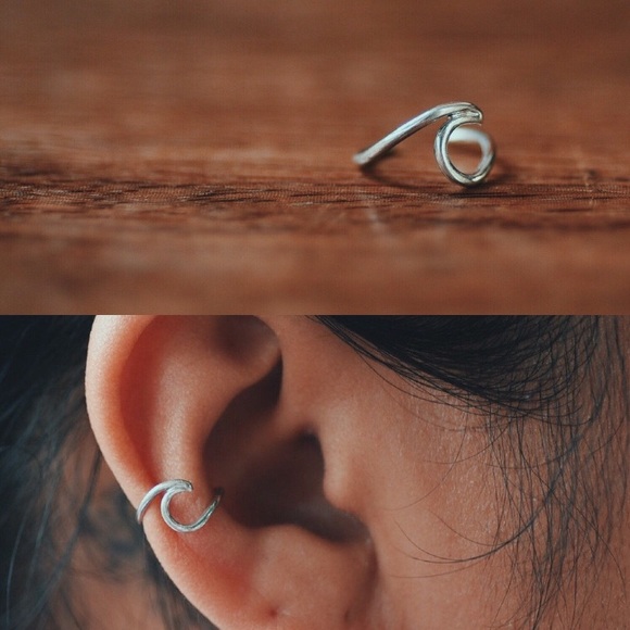 “Surf’s Up” Ocean Wave Boho No-Pierce Ear Cuff - Picture 8 of 8